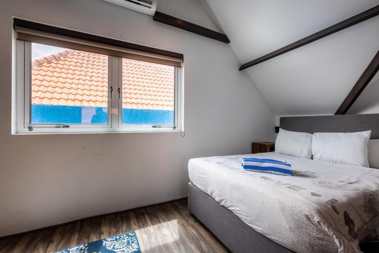 Blue Marlin Handelskade Apartments Willemstad Exteriör bild